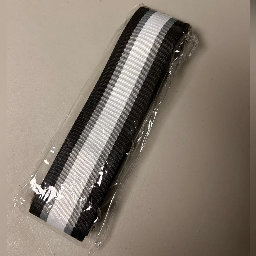 IHKWIP Confidence Anti-Theft Sling Black Patent Glossy Crossbody two straps - Picture 15 of 15